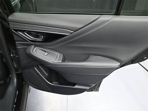 Used 2024 Subaru Outback Limited image 27