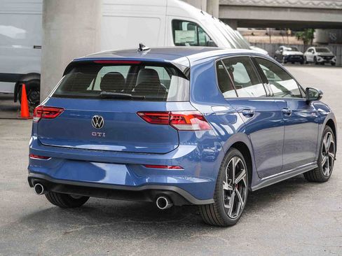New 2026 Volkswagen GTI SE FWD image 6
