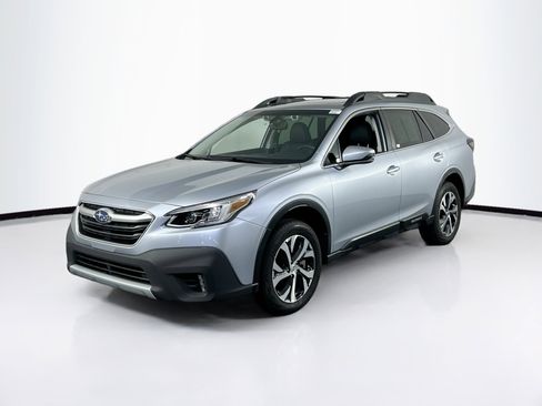 Used 2022 Subaru Outback Limited image 1