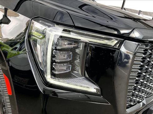 Used 2024 GMC Yukon Denali Ultimate image 27