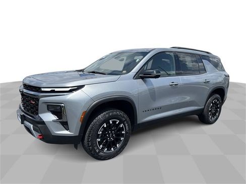 Certified 2024 Chevrolet Traverse Z71 w/ LPO, Floor Liner Package image 1