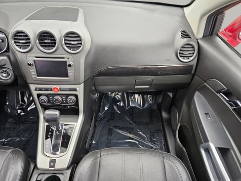 Used 2014 Chevrolet Captiva Sport LT w/ Convenience Package image 4