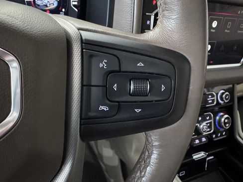 Certified 2022 GMC Yukon Denali image 18