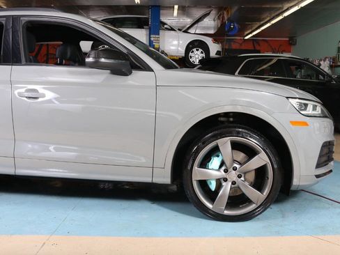 Used 2019 Audi SQ5 Premium Plus w/ Premium Plus Package image 15