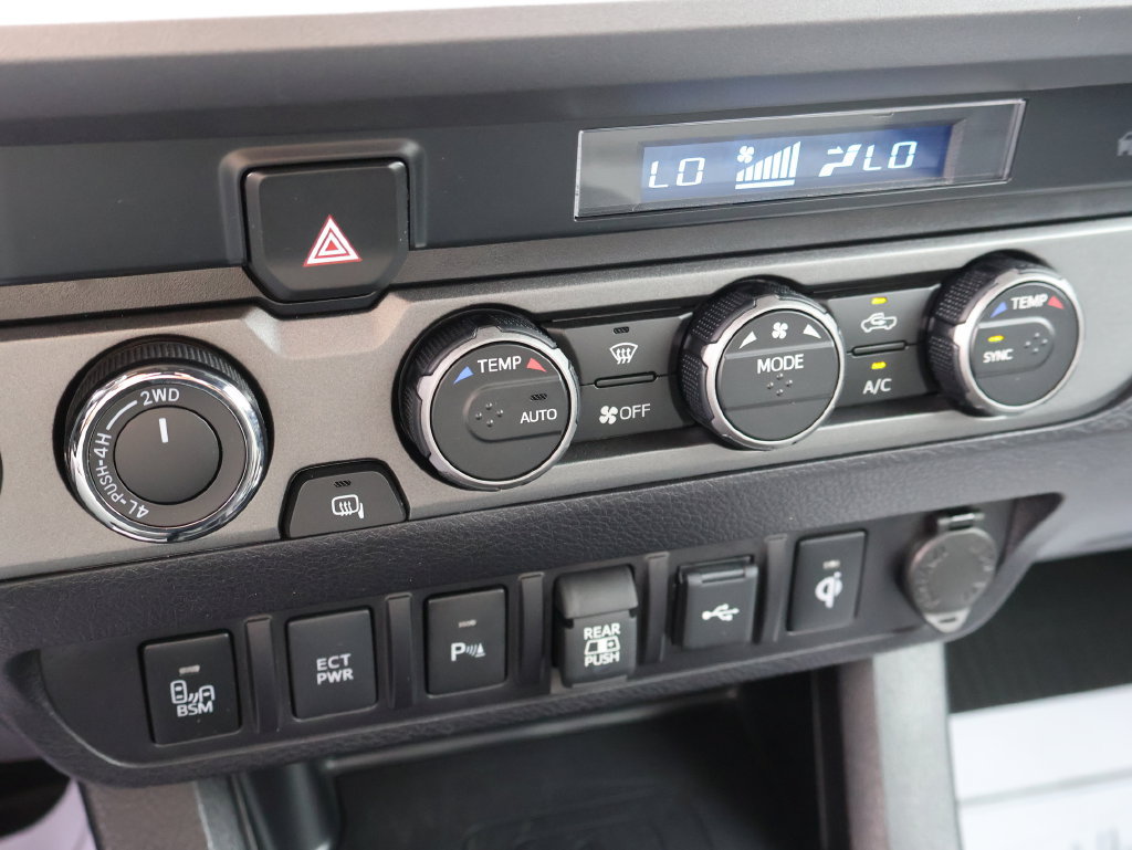 Used 2023 Toyota Tacoma TRD Sport w/ Technology Package AWD/4WD image 35