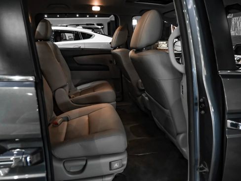 Used 2017 Honda Odyssey EX-L image 34