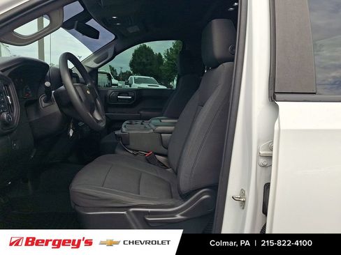 Certified 2020 Chevrolet Silverado 1500 Custom w/ Custom Value Package AWD/4WD image 16