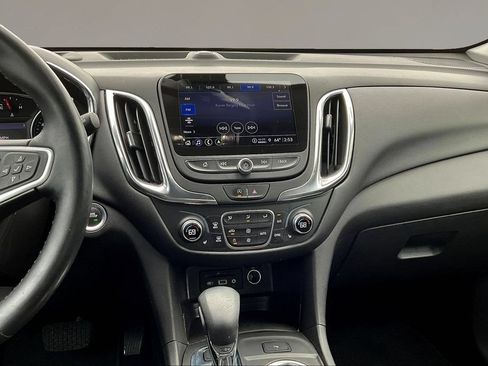 Used 2023 Chevrolet Equinox LT AWD/4WD image 9