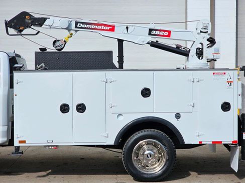 Used 2017 Ford F550 4x4 SuperCab Super Duty w/ XLT Value Package image 12