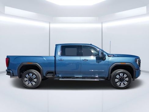 New 2026 GMC Sierra 3500 Denali w/ Denali Reserve Package AWD/4WD image 2