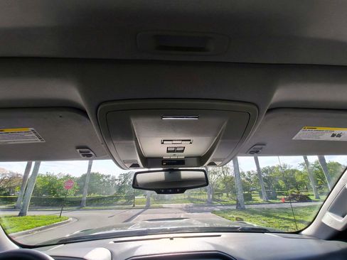 Used 2014 GMC Sierra 1500 SLT w/ SLT Preferred Package image 28