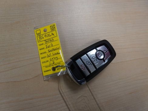 Certified 2025 Ford Explorer ST-Line w/ Premium Package image 39