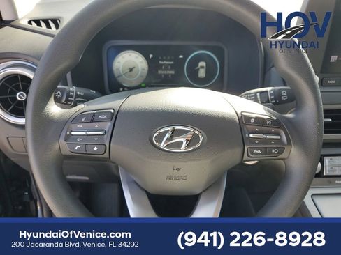 Certified 2023 Hyundai Kona SE image 31