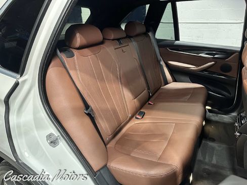 Used 2017 BMW X5 xDrive40e AWD/4WD image 18