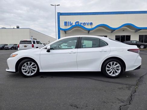 Used 2024 Toyota Camry LE image 7