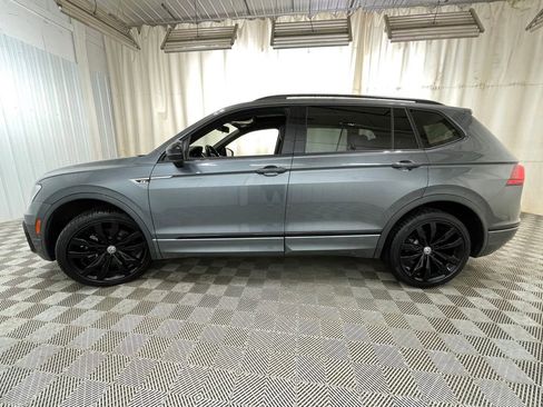 Used 2021 Volkswagen Tiguan SE R-Line image 17
