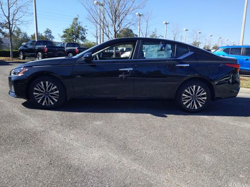 New 2025 Nissan Altima 2.5 SV w/ SV Premium Package image 7