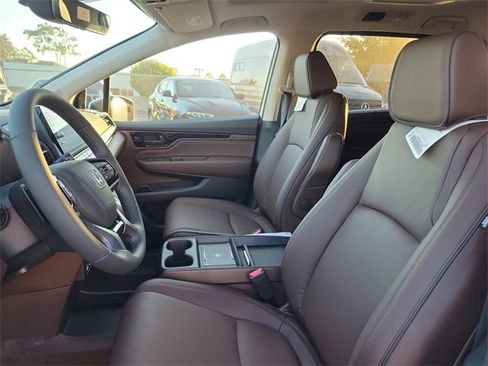 New 2026 Honda Odyssey Touring image 15
