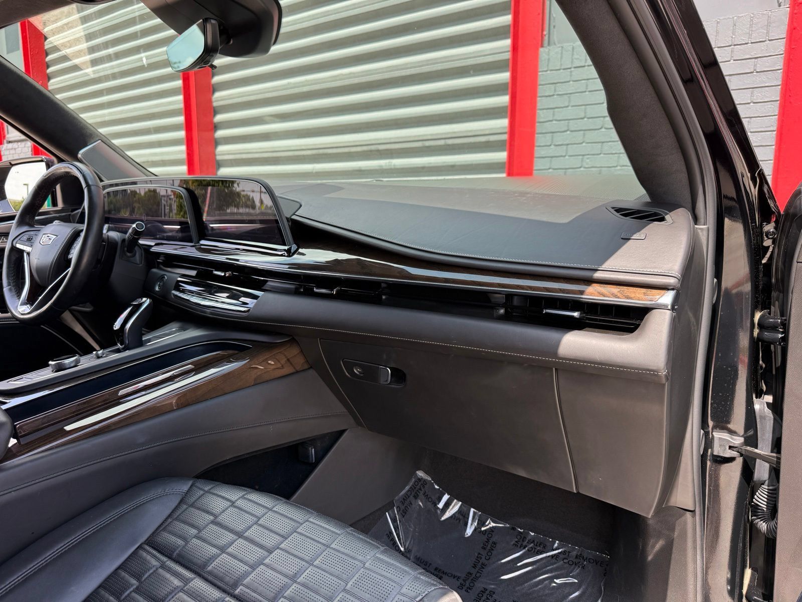 Used 2024 Cadillac Escalade ESV Sport Platinum AWD/4WD image 30