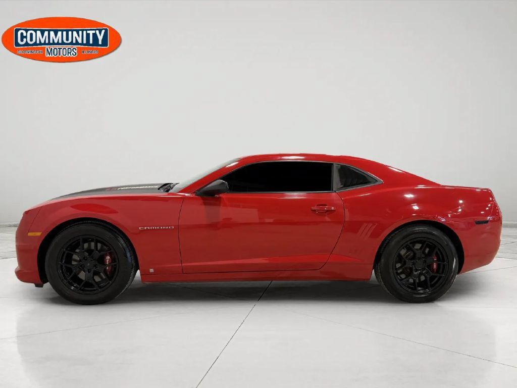 Used 2010 Chevrolet Camaro SS RWD image 3
