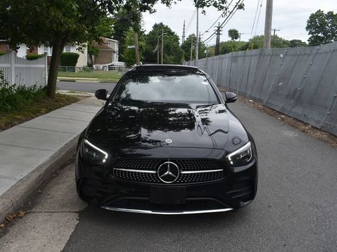 Used 2023 Mercedes-Benz E 350 4MATIC Sedan w/ Premium Package image 3