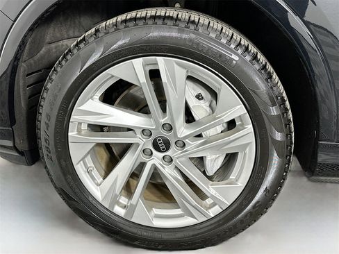 Used 2023 Audi Q7 3.0T Premium Plus image 34