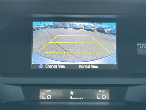 Used 2018 Acura ILX w/ AcuraWatch Plus Package image 4