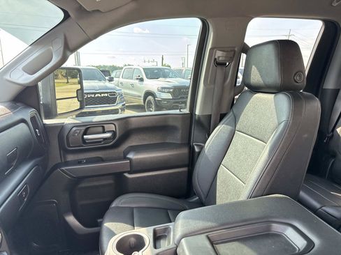 Used 2024 GMC Sierra 2500 Pro w/ Convenience Package AWD/4WD image 15