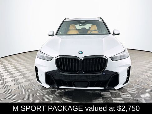 New 2026 BMW X5 xDrive40i w/ M Sport Package image 3