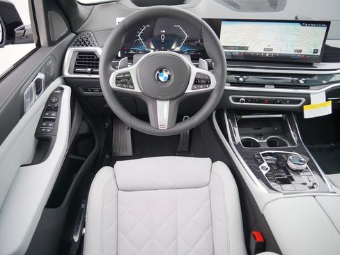 New 2027 BMW X7 xDrive40i w/ Executive Package AWD/4WD image 14