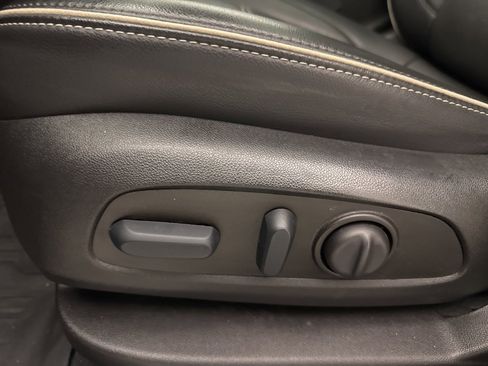 Used 2023 GMC Acadia Denali w/ Denali Ultimate Package image 33