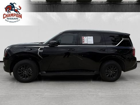 Used 2025 Nissan Armada SV RWD image 2