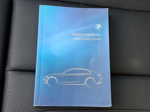 Certified 2023 BMW 330i xDrive Sedan w/ Driving Assistance Package image 31