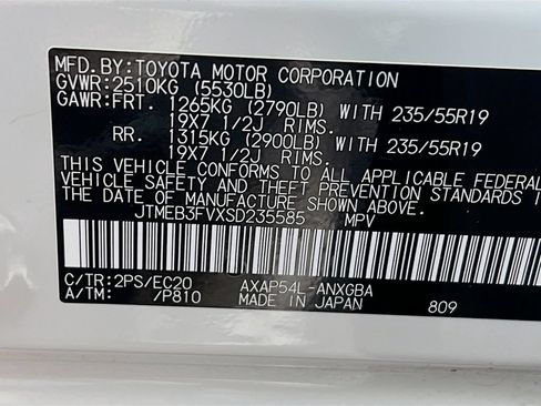 Certified 2025 Toyota RAV4 XSE w/ Weather Package AWD/4WD image 28
