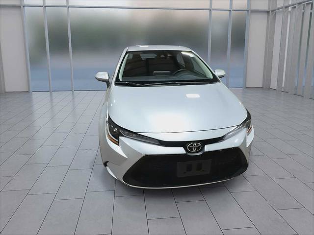 Certified 2021 Toyota Corolla LE FWD image 3