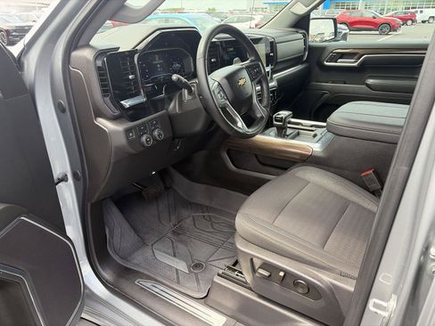 Used 2023 Chevrolet Silverado 1500 LT w/ LPO, Liner Protection Package AWD/4WD image 16