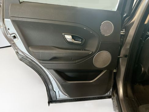 Used 2014 Land Rover Range Rover Evoque Pure AWD/4WD image 25