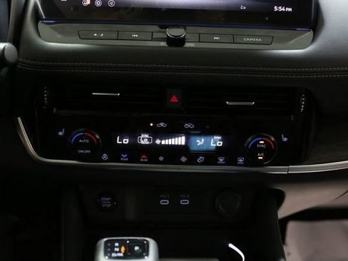 New 2026 Nissan Rogue Platinum image 12