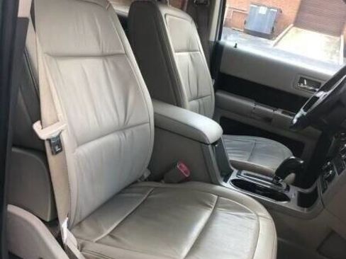 Used 2010 Ford Flex SEL AWD/4WD image 14