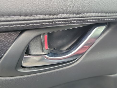 Used 2022 MAZDA CX-5 Carbon Edition image 19