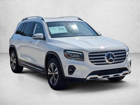 Certified 2025 Mercedes-Benz GLB 250 image 7