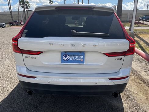 Used 2021 Volvo XC60 T5 Momentum image 6
