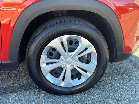 Used 2024 Chevrolet Trax LS image 9
