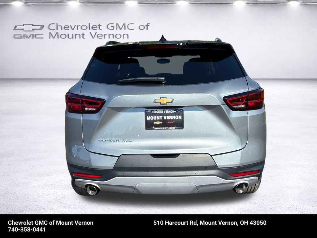 New 2026 Chevrolet Blazer LT w/ Convenience Package AWD/4WD image 4
