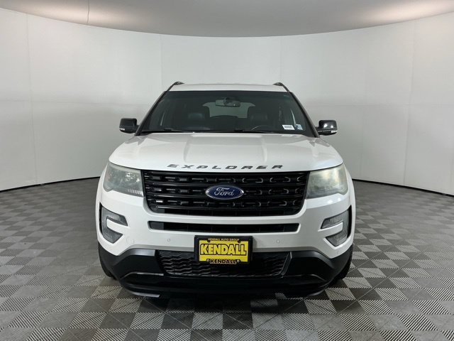 Used 2016 Ford Explorer Sport AWD/4WD image 2