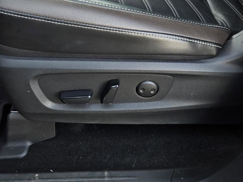 Used 2024 Nissan Pathfinder Platinum image 27