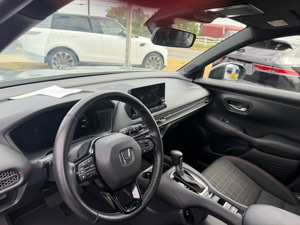 Used 2025 Honda HR-V Sport image 12
