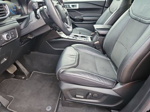Used 2022 Ford Explorer ST AWD/4WD image 16