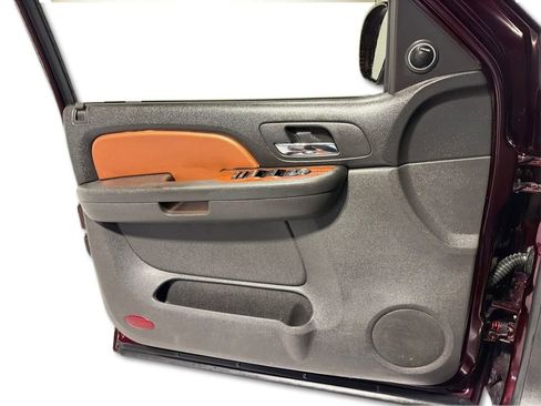 Used 2007 Chevrolet Avalanche LS image 19