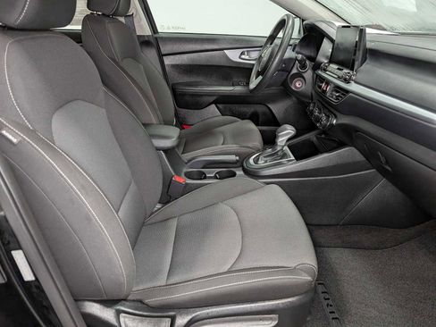 Certified 2023 Kia Forte LXS image 38